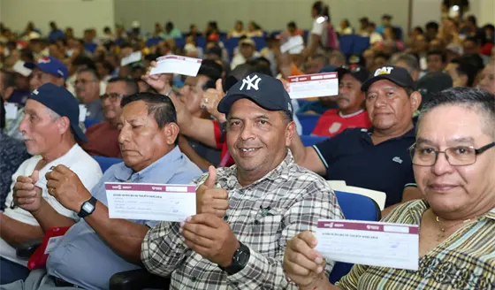 Incorporan a casi 400 nuevos beneficiarios de Centro a la pensión Hombres Bienestar