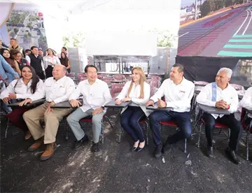 Raúl Ojeda entrega en Puebla insumos donados por Pemex