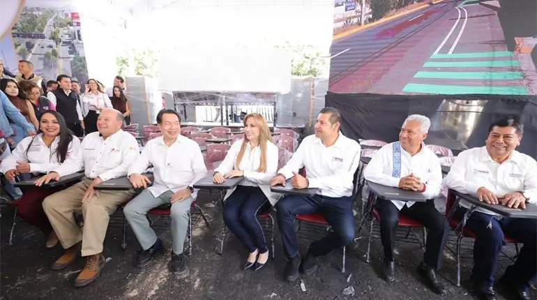 Raúl Ojeda entrega en Puebla insumos donados por Pemex