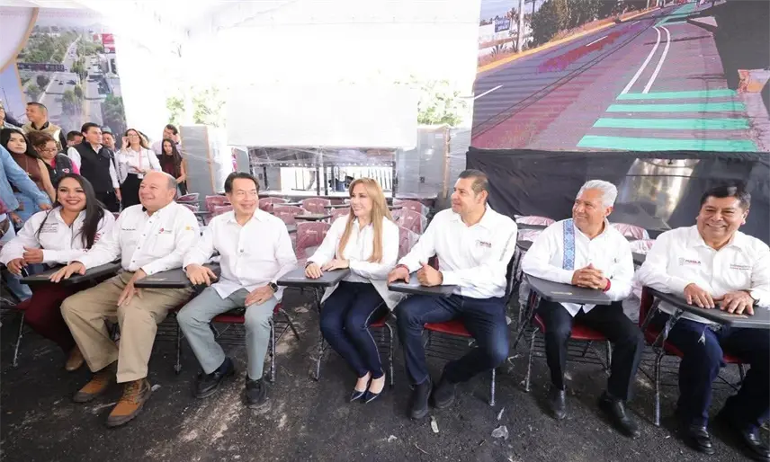 Raúl Ojeda entrega en Puebla insumos donados por Pemex