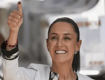 Sheinbaum mantiene aprobación de 74%: Enkoll