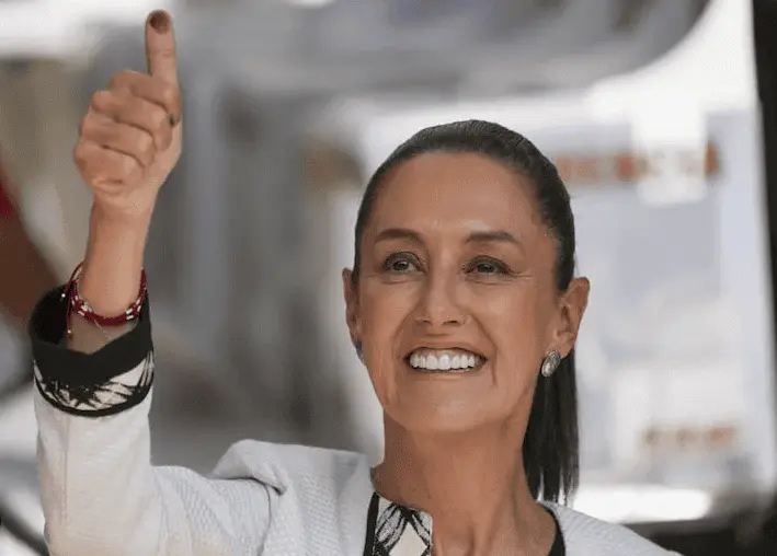 Sheinbaum mantiene aprobación de 74%: Enkoll