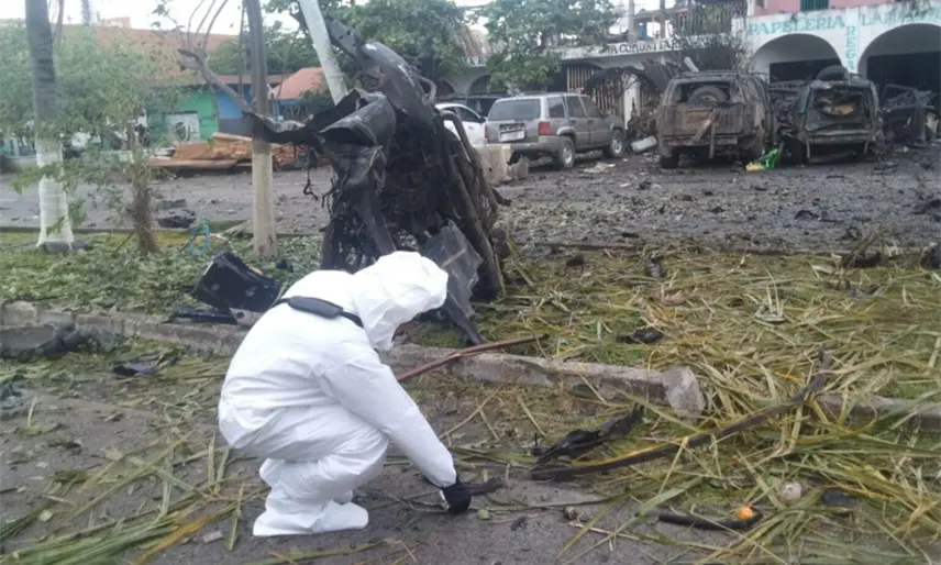 FGR investiga como terrorismo explosión de coche bomba en Michoacán; suman cinco muertos