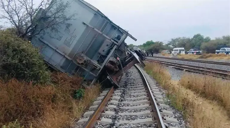 Se descarrilan nueve góndolas de un tren en Hidalgo