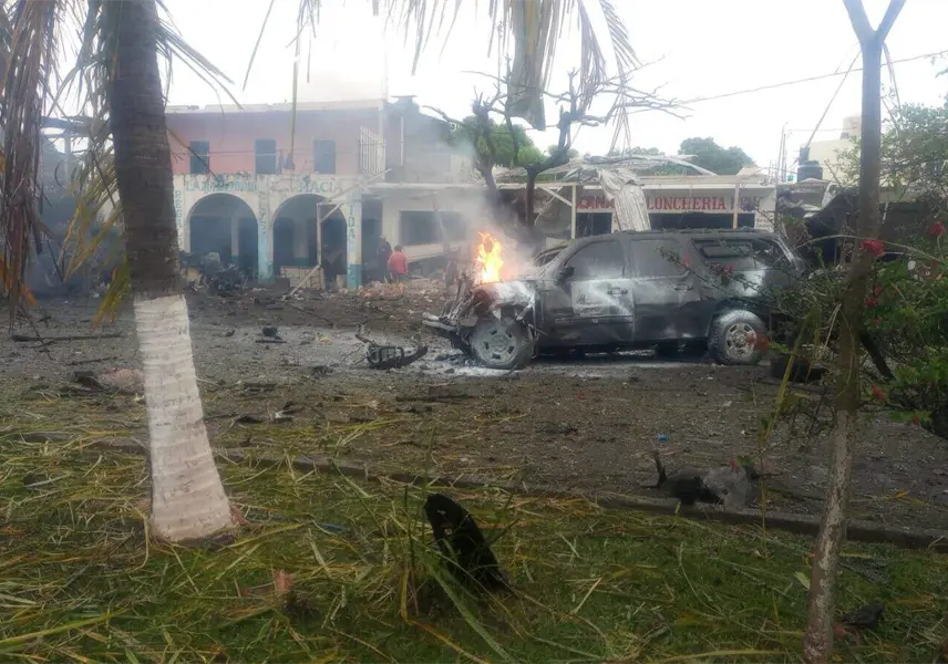 Ataque con explosivos contra Policía Comunitaria deja 3 muertos en Michoacán Ataque con explosivos contra Policía Comunitaria deja 3 muertos en Michoacán