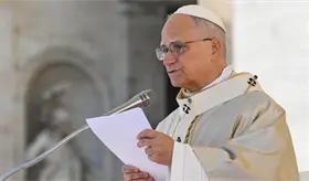 Reza León XIV por víctimas de tifón en Asia