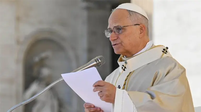 Reza León XIV por víctimas de tifón en Asia