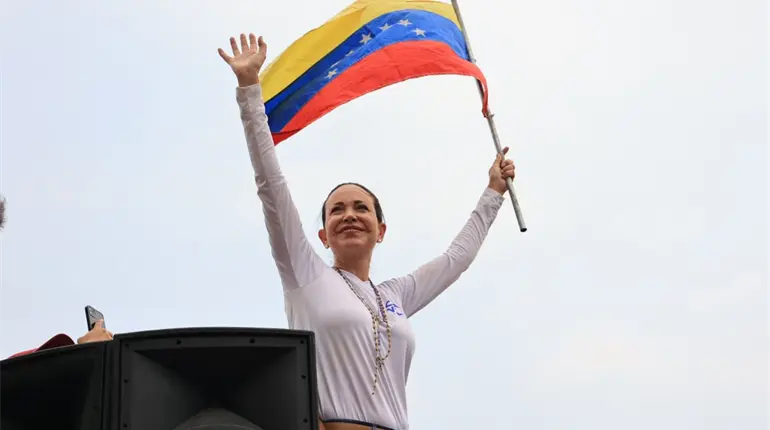 Corina Machado dejar&iacute;a la clandestinidad para recibir Premio Nobel