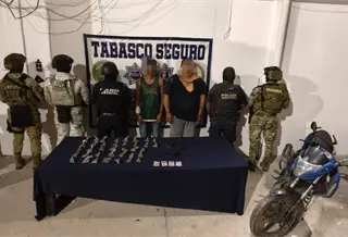 Caen 4 presuntos narcomenudistas en Comalcalco