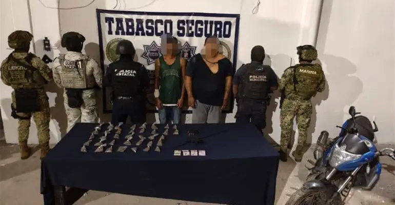 Caen 4 presuntos narcomenudistas en Comalcalco