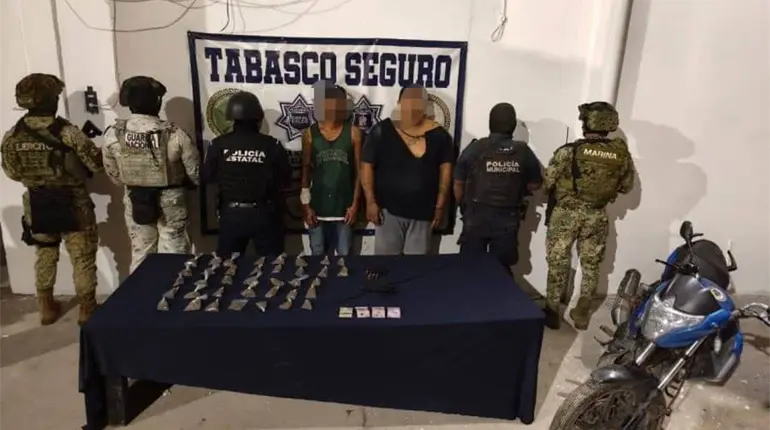 Caen 4 presuntos narcomenudistas en Comalcalco