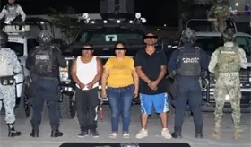FIRT Olmeca detiene a 2 hombres y una mujer con droga y armas en Nacajuca