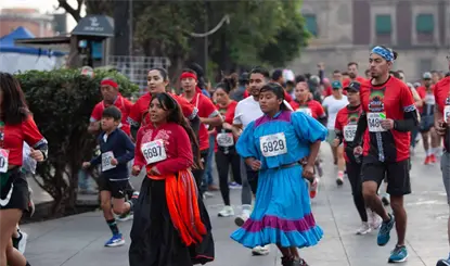 10 mil atletas protagonizan medio maratón ´México Imparable´ en CDMX