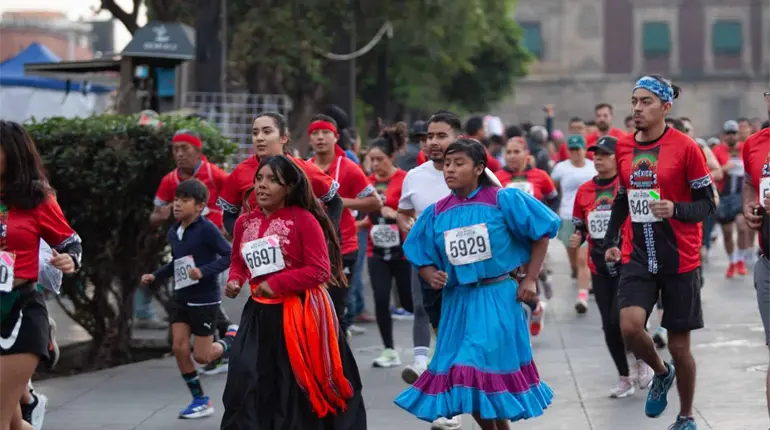 10 mil atletas protagonizan medio maratón ´México Imparable´ en CDMX