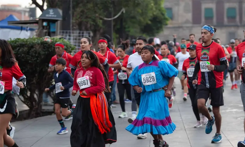 10 mil atletas protagonizan medio maratón ´México Imparable´ en CDMX