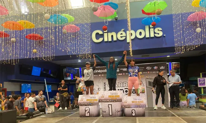 Erick Salvador Pérez y Pauline Mutwa Thitu triunfan en la Octava Gran Carrera Europlaza 2025