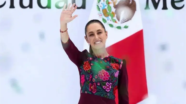 Sheinbaum figura en lista de las 67 personas más elegantes de 2025 de NYT