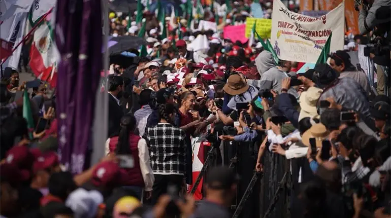Niega Sheinbaum "acarreo" y "pagos" a asistentes al evento de celebración de la 4T en el Zócalo