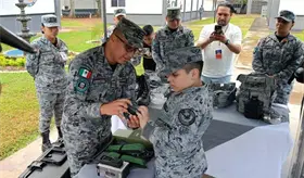 Cumple Bryan sueño de ser Guardia Nacional por un día