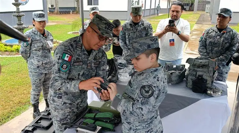 Cumple Bryan sueño de ser Guardia Nacional por un día