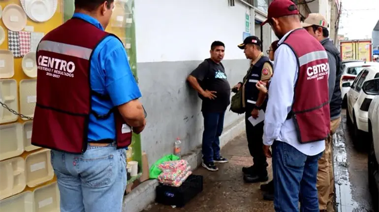 Realizan autoridades primer operativo disuasivo contra pirotecnia en los alrededores del mercado Pino Suárez