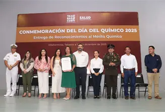 Entrega Salud Tabasco reconocimientos al Mérito Químico 2025