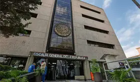 Pese a restricciones FGR con Gertz Manero al frente pagó mil mdp en seguros médicos VIP