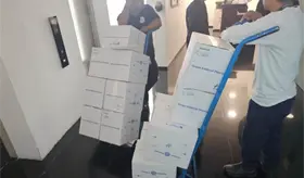 Adán Augusto revela que regaló 100 ejemplares de "Grandeza" a cada senador de Morena