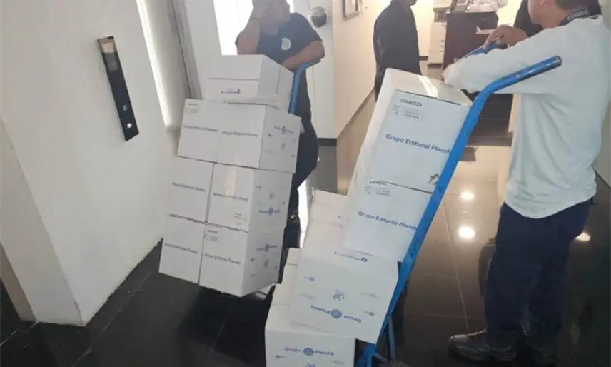 Adán Augusto revela que regaló 100 ejemplares de "Grandeza" a cada senador de Morena