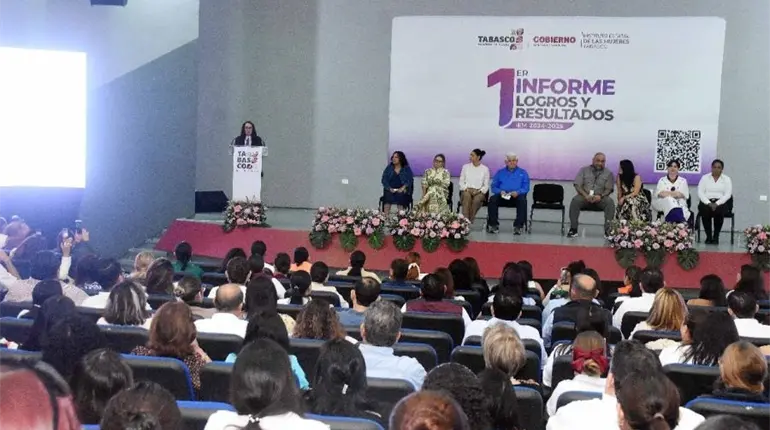 Presenta Claudia Magaña su primer informe de labores al frente del IEM