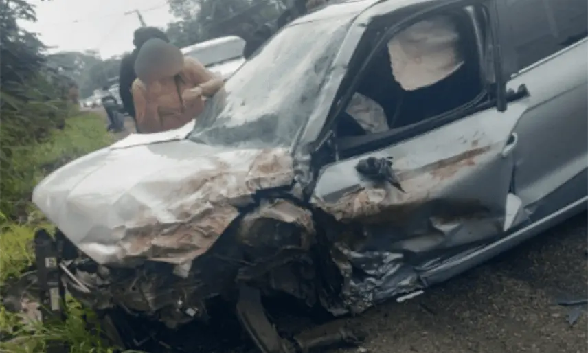 Fuerte colisión de vehículos deja un herido en la vía Jalapa – Villahermosa