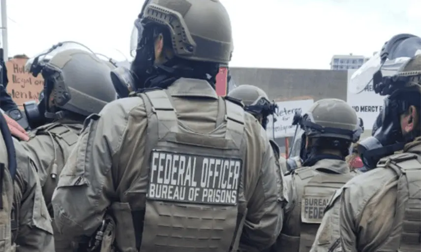 Entrega EE.UU. a México 14 sentenciados por delitos de drogas y armas