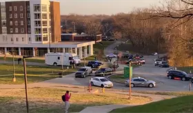 Un estudiante muerto y otro herido, deja tiroteo en Kentucky, EE.UU.