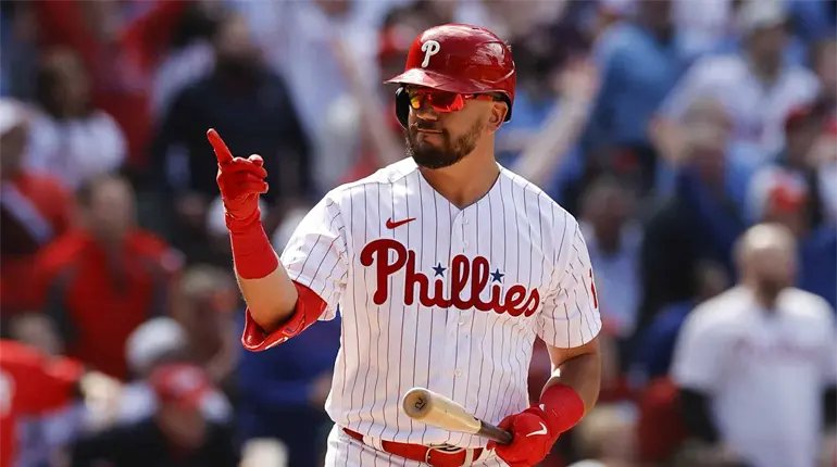 Kyle Schwarber tendría acuerdo para regresar el 2026 con Philadelphia