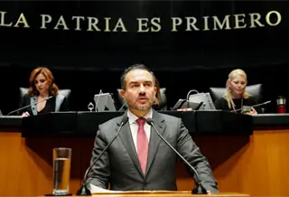 Yunes defiende voto a favor de la reforma judicial en el Senado