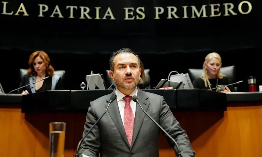 Yunes defiende voto a favor de la reforma judicial en el Senado