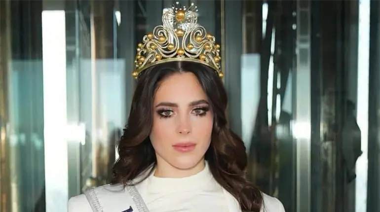 Regresa Fátima Bosch a México de "incógnito"