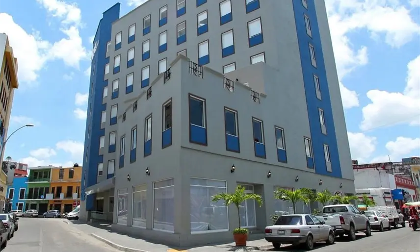 Hasta 8% podría aumentar AMHMT tarifas ante incremento salarial