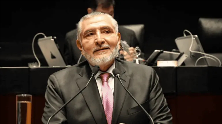 Adán Augusto López afirma que negoció un precio especial por los libros de López Obrador
