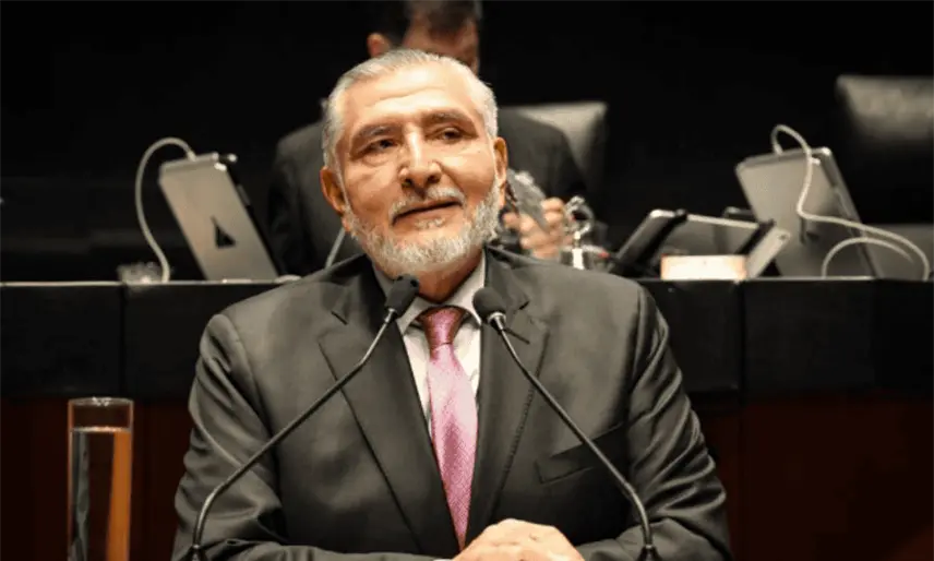 Adán Augusto López afirma que negoció un precio especial por los libros de López Obrador