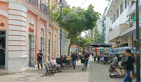 Comerciantes de Zona Luz reprochan cambio de sede de la Feria Navideña