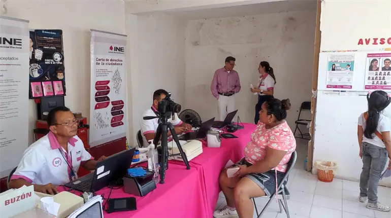¡Último llamado! 56 mil tabasqueños deben renovar su INE antes de fin de año