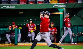 Piratas de Campeche anuncia baja del canadiense Connor Panas