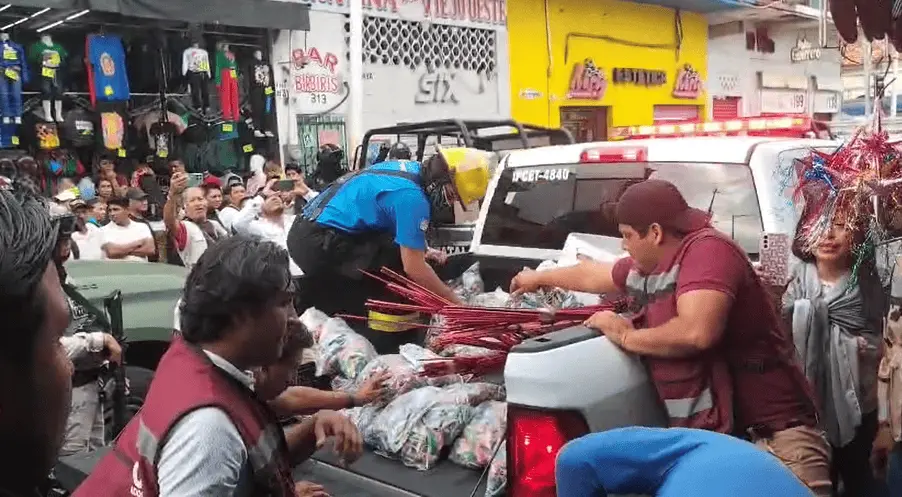 Decomisan petardos en calles aledañas a mercados de Villahermosa