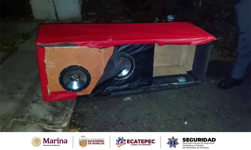 Hallan a joven privada de la libertad en Edomex; estaba oculta en un bafle