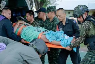 Tailandia y Camboya acuerda tregua tras llamada con Trump