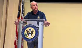 Congresista de EE. UU. acusa al gobierno de Sheinbaum de aliarse con el crimen organizado de Venezuela