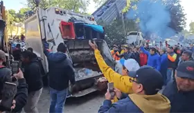 Queman basura trabajadores de limpia de CDMX tras negativa a integrarse a un sindicato