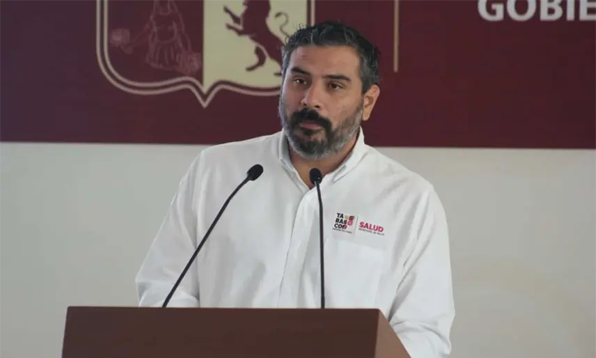 Descarta Alejandro Calderón renunciar a la Secretaría de Salud