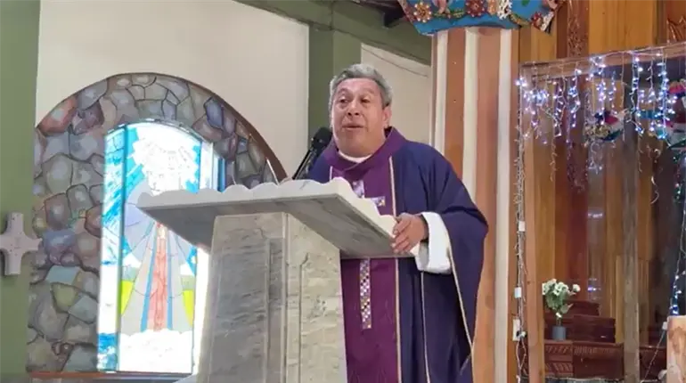 A preparar el pesebre en nuestros corazones para que Jes&uacute;s nazca en &eacute;l, llama el padre tiktokero